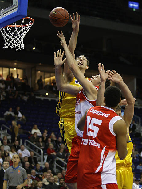 包括肌肉力 包括肌肉力